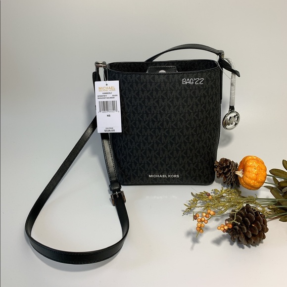 Michael Kors Kimberly Small Bucket Bag - Picture 2 of 8